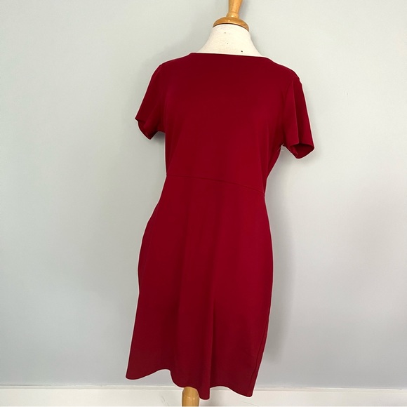 Old Navy Dresses & Skirts - NWOT Old Navy Red Stretchy Short Sleeve Sheath Dress Size L